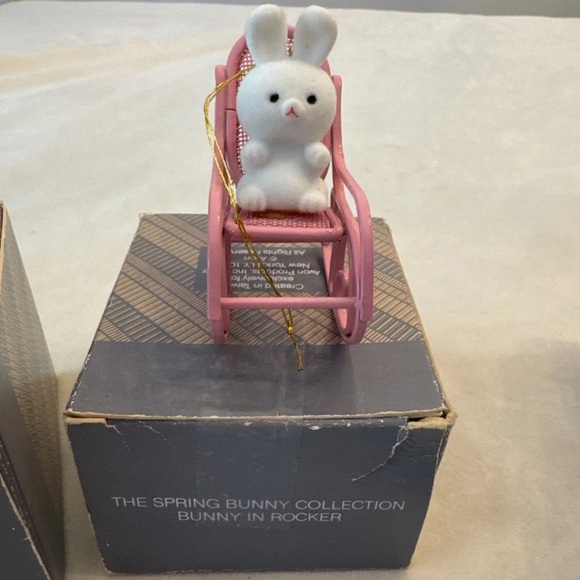 VTG! Lot of 5 Vintage Avon Ornaments W/ Original Boxes - Picture 5 of 10